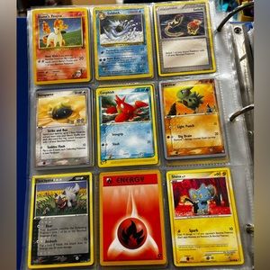 Front and back set of 18 Pokémon cards